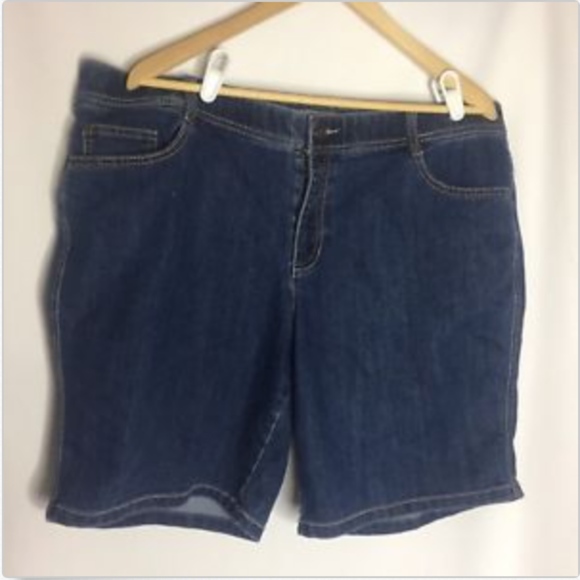 ladies denim shorts size 20